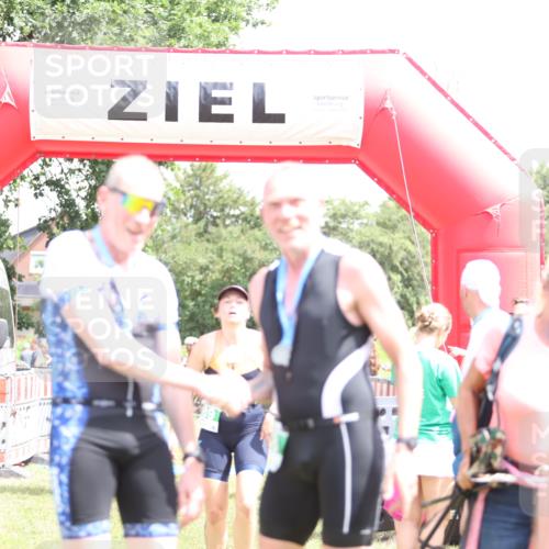21.06.2026 - 29. Vierlanden-Triathlon Andreas Tolksdorf http://msf.ph/oto/9892717 21.06.2026 13:48:49 Ziel 889, 1040, 889, 1040 meine-sportfotos.de