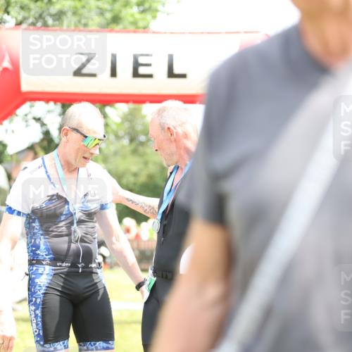 21.06.2026 - 29. Vierlanden-Triathlon Andreas Tolksdorf http://msf.ph/oto/9892722 21.06.2026 13:48:51 Ziel 889, 1040, 889, 1040 meine-sportfotos.de