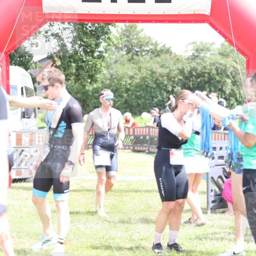 21.06.2026 - 29. Vierlanden-Triathlon Andreas Tolksdorf http://msf.ph/oto/9892777 21.06.2026 13:49:55 Ziel 280, 1063, 280, 1063 meine-sportfotos.de