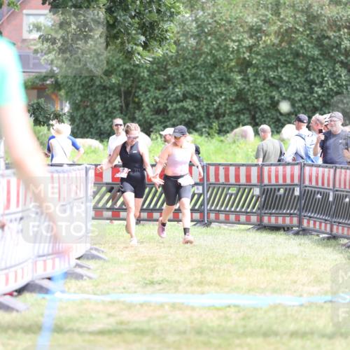 21.06.2026 - 29. Vierlanden-Triathlon Andreas Tolksdorf http://msf.ph/oto/9892832 21.06.2026 13:51:25 Ziel 229, 878, 229, 878 meine-sportfotos.de