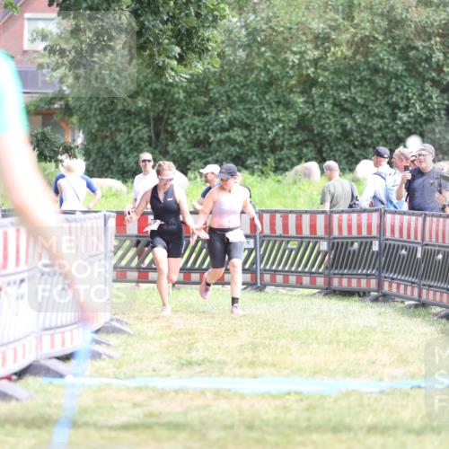 21.06.2026 - 29. Vierlanden-Triathlon Andreas Tolksdorf http://msf.ph/oto/9892833 21.06.2026 13:51:25 Ziel 229, 878, 229, 878 meine-sportfotos.de