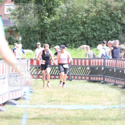 21.06.2026 - 29. Vierlanden-Triathlon Andreas Tolksdorf http://msf.ph/oto/9892836 21.06.2026 13:51:25 Ziel 229, 878, 229, 878 meine-sportfotos.de