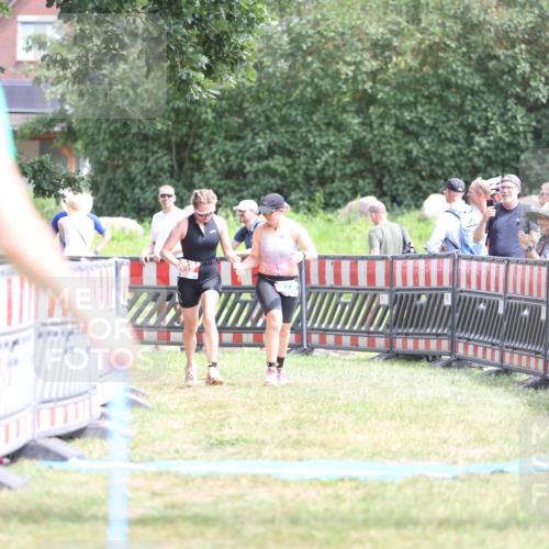 21.06.2026 - 29. Vierlanden-Triathlon Andreas Tolksdorf http://msf.ph/oto/9892837 21.06.2026 13:51:25 Ziel 229, 878, 229, 878 meine-sportfotos.de