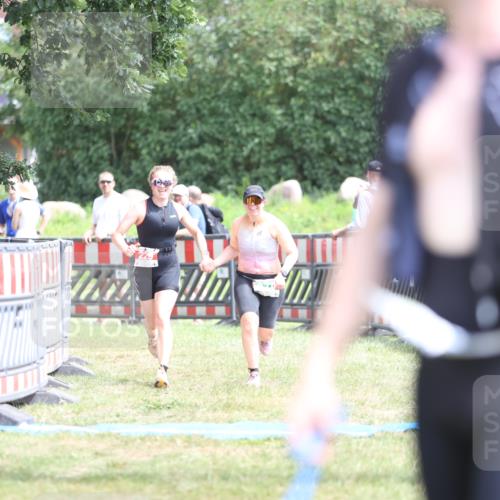 21.06.2026 - 29. Vierlanden-Triathlon Andreas Tolksdorf http://msf.ph/oto/9892849 21.06.2026 13:51:26 Ziel 229, 878, 229, 878 meine-sportfotos.de