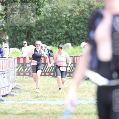 21.06.2026 - 29. Vierlanden-Triathlon Andreas Tolksdorf http://msf.ph/oto/9892850 21.06.2026 13:51:26 Ziel 229, 878, 229, 878 meine-sportfotos.de