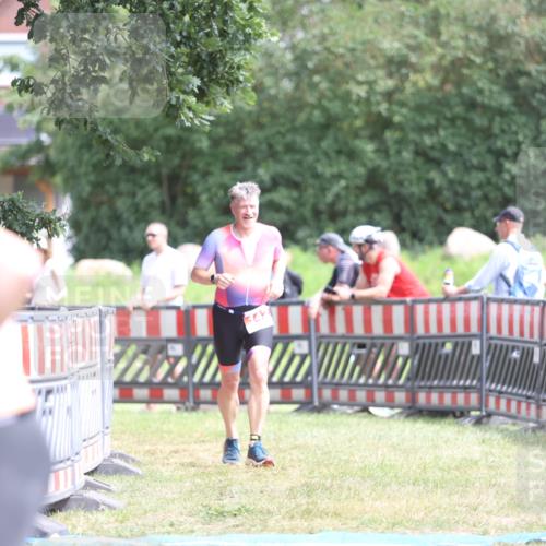 21.06.2026 - 29. Vierlanden-Triathlon Andreas Tolksdorf http://msf.ph/oto/9892855 21.06.2026 13:51:44 Ziel 142, 1022, 1061, 142, 1022, 1061 meine-sportfotos.de