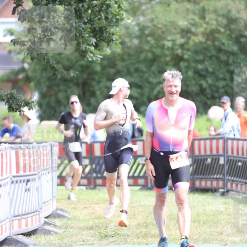 21.06.2026 - 29. Vierlanden-Triathlon Andreas Tolksdorf http://msf.ph/oto/9892868 21.06.2026 13:51:48 Ziel 142, 237, 1022, 1061, 142, 237, 1022, 1061 meine-sportfotos.de