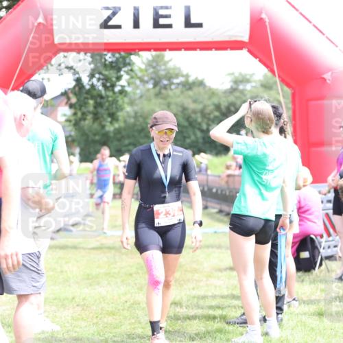 21.06.2026 - 29. Vierlanden-Triathlon Andreas Tolksdorf http://msf.ph/oto/9892878 21.06.2026 13:52:06 Ziel 235, 1028, 1044, 1087, 235, 1028, 1044, 1087 meine-sportfotos.de