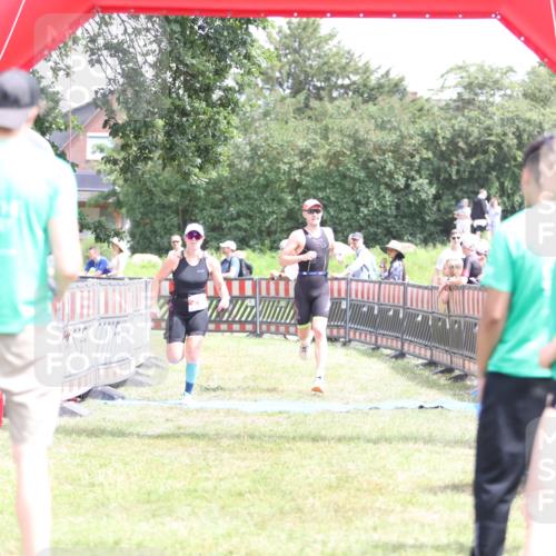 21.06.2026 - 29. Vierlanden-Triathlon Andreas Tolksdorf http://msf.ph/oto/9892882 21.06.2026 13:52:11 Ziel 235, 1028, 1044, 1087, 235, 1028, 1044, 1087 meine-sportfotos.de