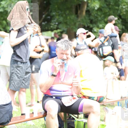 21.06.2026 - 29. Vierlanden-Triathlon Andreas Tolksdorf http://msf.ph/oto/9892891 21.06.2026 13:52:27 Ziel 1064, 1092, 1064, 1092 meine-sportfotos.de