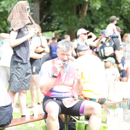 21.06.2026 - 29. Vierlanden-Triathlon Andreas Tolksdorf http://msf.ph/oto/9892892 21.06.2026 13:52:27 Ziel 1064, 1092, 1064, 1092 meine-sportfotos.de