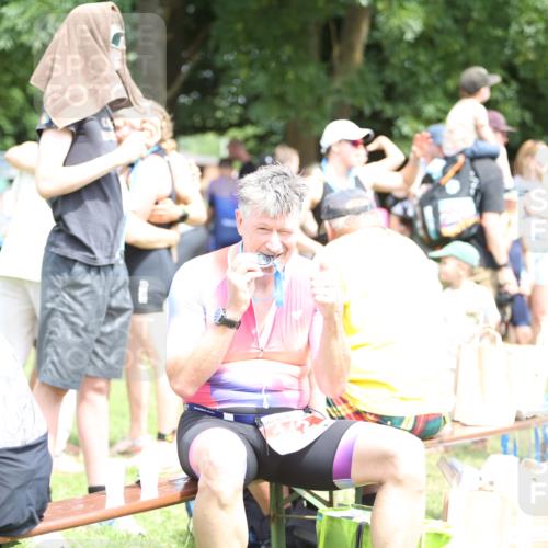 21.06.2026 - 29. Vierlanden-Triathlon Andreas Tolksdorf http://msf.ph/oto/9892893 21.06.2026 13:52:27 Ziel 1064, 1092, 1064, 1092 meine-sportfotos.de