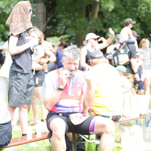 21.06.2026 - 29. Vierlanden-Triathlon Andreas Tolksdorf http://msf.ph/oto/9892898 21.06.2026 13:52:28 Ziel 1064, 1092, 1064, 1092 meine-sportfotos.de