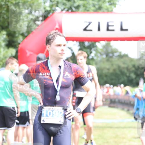 21.06.2026 - 29. Vierlanden-Triathlon Andreas Tolksdorf http://msf.ph/oto/9892920 21.06.2026 13:52:46 Ziel 20, 120, 257, 1029, 20, 120, 257, 1029 meine-sportfotos.de