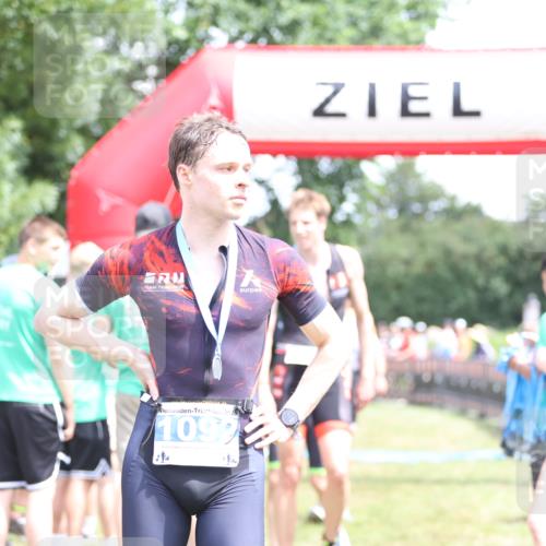 21.06.2026 - 29. Vierlanden-Triathlon Andreas Tolksdorf http://msf.ph/oto/9892921 21.06.2026 13:52:46 Ziel 20, 120, 257, 1029, 20, 120, 257, 1029 meine-sportfotos.de
