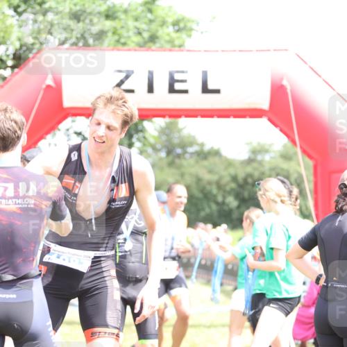 21.06.2026 - 29. Vierlanden-Triathlon Andreas Tolksdorf http://msf.ph/oto/9892925 21.06.2026 13:52:49 Ziel 20, 257, 20, 257 meine-sportfotos.de
