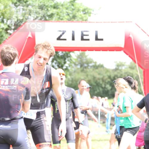 21.06.2026 - 29. Vierlanden-Triathlon Andreas Tolksdorf http://msf.ph/oto/9892929 21.06.2026 13:52:50 Ziel 20, 257, 20, 257 meine-sportfotos.de