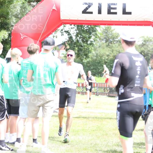 21.06.2026 - 29. Vierlanden-Triathlon Andreas Tolksdorf http://msf.ph/oto/9892942 21.06.2026 13:53:05 Ziel 752, 1023, 752, 1023 meine-sportfotos.de