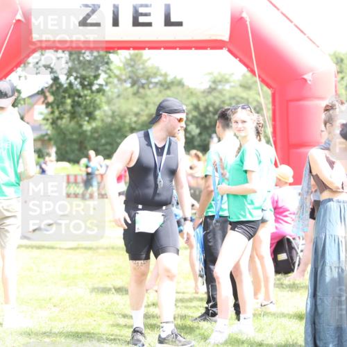 21.06.2026 - 29. Vierlanden-Triathlon Andreas Tolksdorf http://msf.ph/oto/9892947 21.06.2026 13:53:15 Ziel 861, 1036, 861, 1036 meine-sportfotos.de