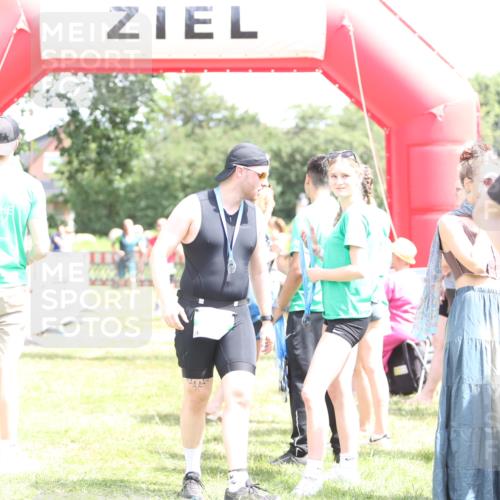 21.06.2026 - 29. Vierlanden-Triathlon Andreas Tolksdorf http://msf.ph/oto/9892948 21.06.2026 13:53:15 Ziel 861, 1036, 861, 1036 meine-sportfotos.de
