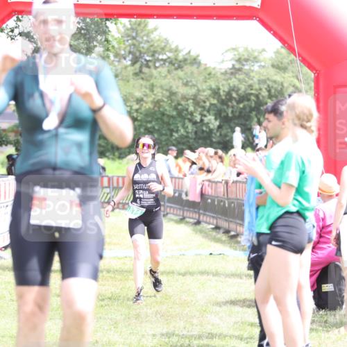21.06.2026 - 29. Vierlanden-Triathlon Andreas Tolksdorf http://msf.ph/oto/9892972 21.06.2026 13:54:14 Ziel 871, 1048, 871, 1048 meine-sportfotos.de