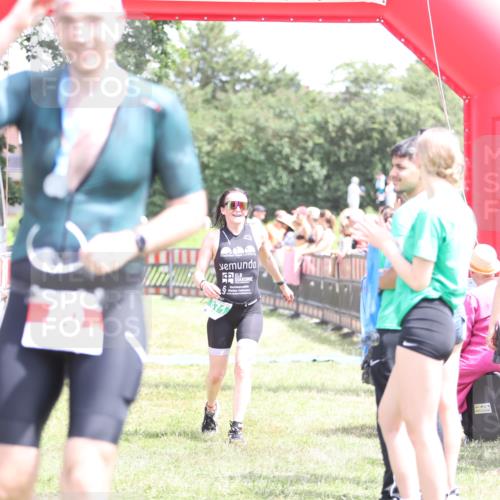21.06.2026 - 29. Vierlanden-Triathlon Andreas Tolksdorf http://msf.ph/oto/9892979 21.06.2026 13:54:15 Ziel 871, 1048, 871, 1048 meine-sportfotos.de