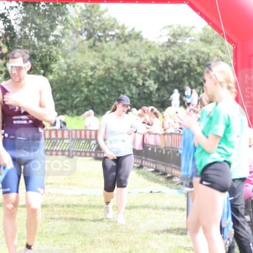 21.06.2026 - 29. Vierlanden-Triathlon Andreas Tolksdorf http://msf.ph/oto/9893010 21.06.2026 13:54:30 Ziel 905, 1067, 905, 1067 meine-sportfotos.de