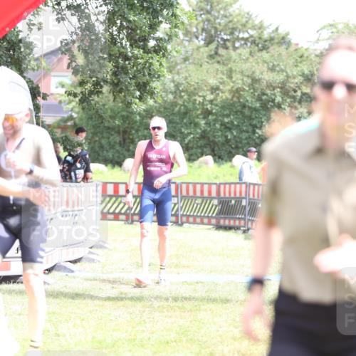 21.06.2026 - 29. Vierlanden-Triathlon Andreas Tolksdorf http://msf.ph/oto/9893026 21.06.2026 13:54:43 Ziel 1042, 1067, 1085, 1042, 1067, 1085 meine-sportfotos.de