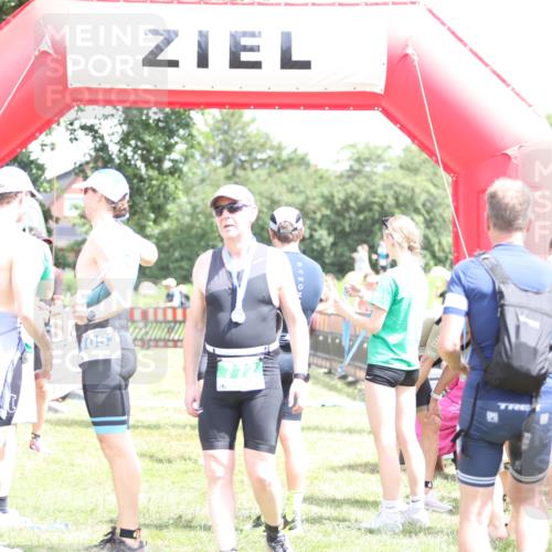21.06.2026 - 29. Vierlanden-Triathlon Andreas Tolksdorf http://msf.ph/oto/9893065 21.06.2026 13:55:47 Ziel 865, 880, 1026, 865, 880, 1026 meine-sportfotos.de