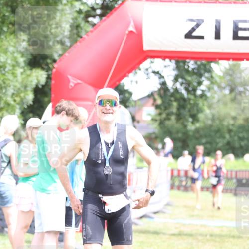 21.06.2026 - 29. Vierlanden-Triathlon Andreas Tolksdorf http://msf.ph/oto/9893066 21.06.2026 13:59:21 Ziel 260, 847, 890, 1058, 260, 847, 890, 1058 meine-sportfotos.de