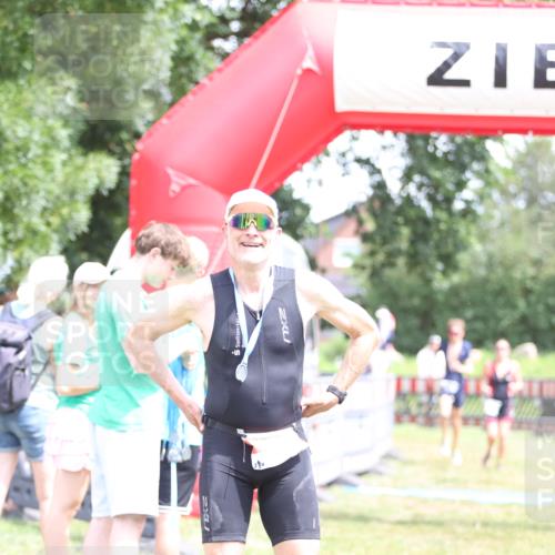 21.06.2026 - 29. Vierlanden-Triathlon Andreas Tolksdorf http://msf.ph/oto/9893069 21.06.2026 13:59:21 Ziel 260, 847, 890, 1058, 260, 847, 890, 1058 meine-sportfotos.de