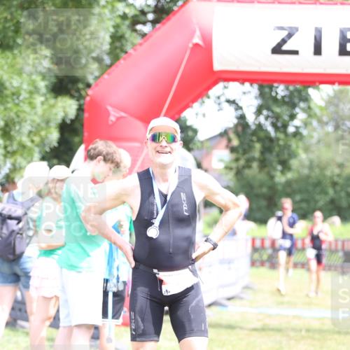 21.06.2026 - 29. Vierlanden-Triathlon Andreas Tolksdorf http://msf.ph/oto/9893071 21.06.2026 13:59:21 Ziel 260, 847, 890, 1058, 260, 847, 890, 1058 meine-sportfotos.de