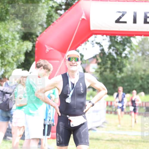 21.06.2026 - 29. Vierlanden-Triathlon Andreas Tolksdorf http://msf.ph/oto/9893074 21.06.2026 13:59:21 Ziel 260, 847, 890, 1058, 260, 847, 890, 1058 meine-sportfotos.de