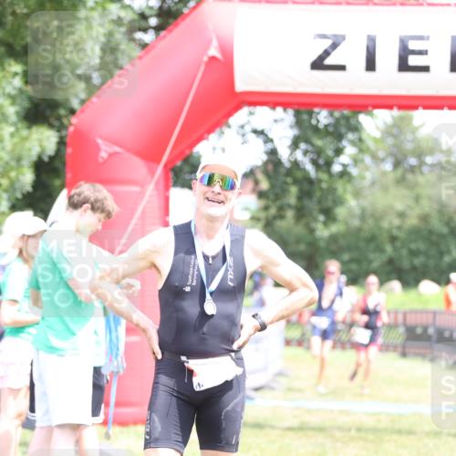 21.06.2026 - 29. Vierlanden-Triathlon Andreas Tolksdorf http://msf.ph/oto/9893082 21.06.2026 13:59:21 Ziel 260, 847, 890, 1058, 260, 847, 890, 1058 meine-sportfotos.de