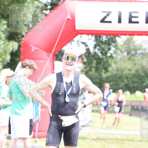 21.06.2026 - 29. Vierlanden-Triathlon Andreas Tolksdorf http://msf.ph/oto/9893083 21.06.2026 13:59:21 Ziel 260, 847, 890, 1058, 260, 847, 890, 1058 meine-sportfotos.de