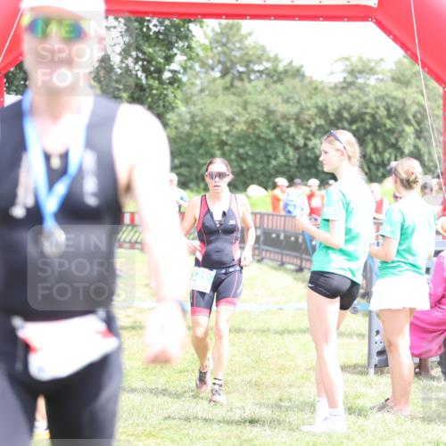 21.06.2026 - 29. Vierlanden-Triathlon Andreas Tolksdorf http://msf.ph/oto/9893092 21.06.2026 13:59:26 Ziel 260, 847, 890, 1058, 260, 847, 890, 1058 meine-sportfotos.de