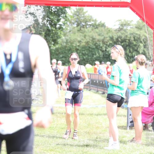 21.06.2026 - 29. Vierlanden-Triathlon Andreas Tolksdorf http://msf.ph/oto/9893095 21.06.2026 13:59:26 Ziel 260, 847, 890, 1058, 260, 847, 890, 1058 meine-sportfotos.de