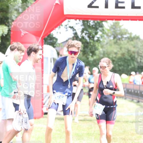 21.06.2026 - 29. Vierlanden-Triathlon Andreas Tolksdorf http://msf.ph/oto/9893101 21.06.2026 13:59:28 Ziel 260, 266, 890, 260, 266, 890 meine-sportfotos.de