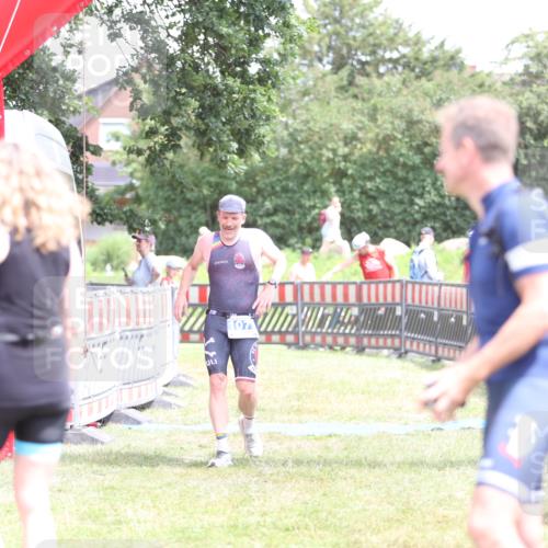 21.06.2026 - 29. Vierlanden-Triathlon Andreas Tolksdorf http://msf.ph/oto/9893108 21.06.2026 14:00:05 Ziel 832, 1079, 832, 1079 meine-sportfotos.de