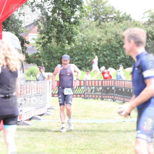 21.06.2026 - 29. Vierlanden-Triathlon Andreas Tolksdorf http://msf.ph/oto/9893109 21.06.2026 14:00:05 Ziel 832, 1079, 832, 1079 meine-sportfotos.de
