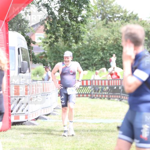 21.06.2026 - 29. Vierlanden-Triathlon Andreas Tolksdorf http://msf.ph/oto/9893116 21.06.2026 14:00:06 Ziel 223, 832, 1079, 223, 832, 1079 meine-sportfotos.de