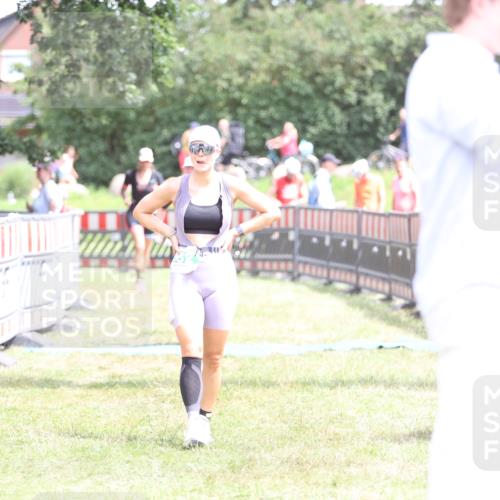 21.06.2026 - 29. Vierlanden-Triathlon Andreas Tolksdorf http://msf.ph/oto/9893120 21.06.2026 14:00:17 Ziel 223, 832, 883, 1091, 223, 832, 883, 1091 meine-sportfotos.de