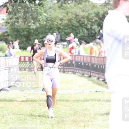 21.06.2026 - 29. Vierlanden-Triathlon Andreas Tolksdorf http://msf.ph/oto/9893122 21.06.2026 14:00:17 Ziel 223, 832, 883, 1091, 223, 832, 883, 1091 meine-sportfotos.de