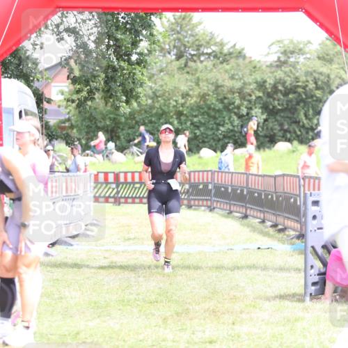 21.06.2026 - 29. Vierlanden-Triathlon Andreas Tolksdorf http://msf.ph/oto/9893133 21.06.2026 14:00:22 Ziel 223, 883, 1091, 223, 883, 1091 meine-sportfotos.de