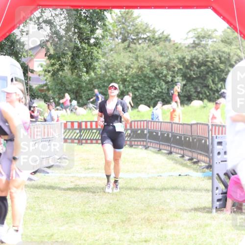 21.06.2026 - 29. Vierlanden-Triathlon Andreas Tolksdorf http://msf.ph/oto/9893135 21.06.2026 14:00:22 Ziel 223, 883, 1091, 223, 883, 1091 meine-sportfotos.de