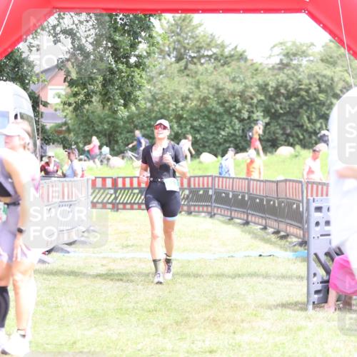 21.06.2026 - 29. Vierlanden-Triathlon Andreas Tolksdorf http://msf.ph/oto/9893136 21.06.2026 14:00:22 Ziel 223, 883, 1091, 223, 883, 1091 meine-sportfotos.de