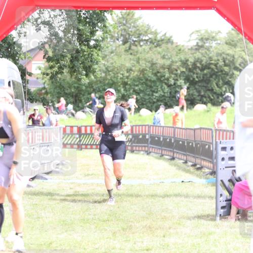 21.06.2026 - 29. Vierlanden-Triathlon Andreas Tolksdorf http://msf.ph/oto/9893139 21.06.2026 14:00:22 Ziel 223, 883, 1091, 223, 883, 1091 meine-sportfotos.de