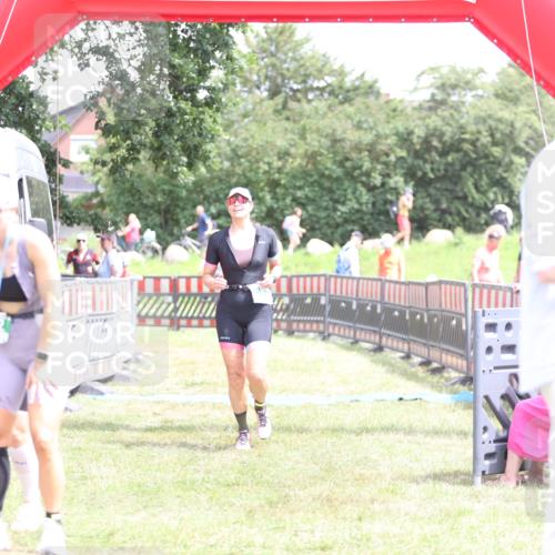 21.06.2026 - 29. Vierlanden-Triathlon Andreas Tolksdorf http://msf.ph/oto/9893141 21.06.2026 14:00:22 Ziel 223, 883, 1091, 223, 883, 1091 meine-sportfotos.de