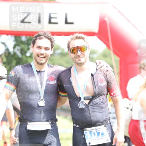 21.06.2026 - 29. Vierlanden-Triathlon Andreas Tolksdorf http://msf.ph/oto/9893226 21.06.2026 14:02:24 Ziel 1090, 1090 meine-sportfotos.de