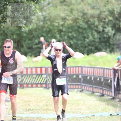 21.06.2026 - 29. Vierlanden-Triathlon Andreas Tolksdorf http://msf.ph/oto/9893249 21.06.2026 14:03:43 Ziel 793, 860, 1076, 793, 860, 1076 meine-sportfotos.de